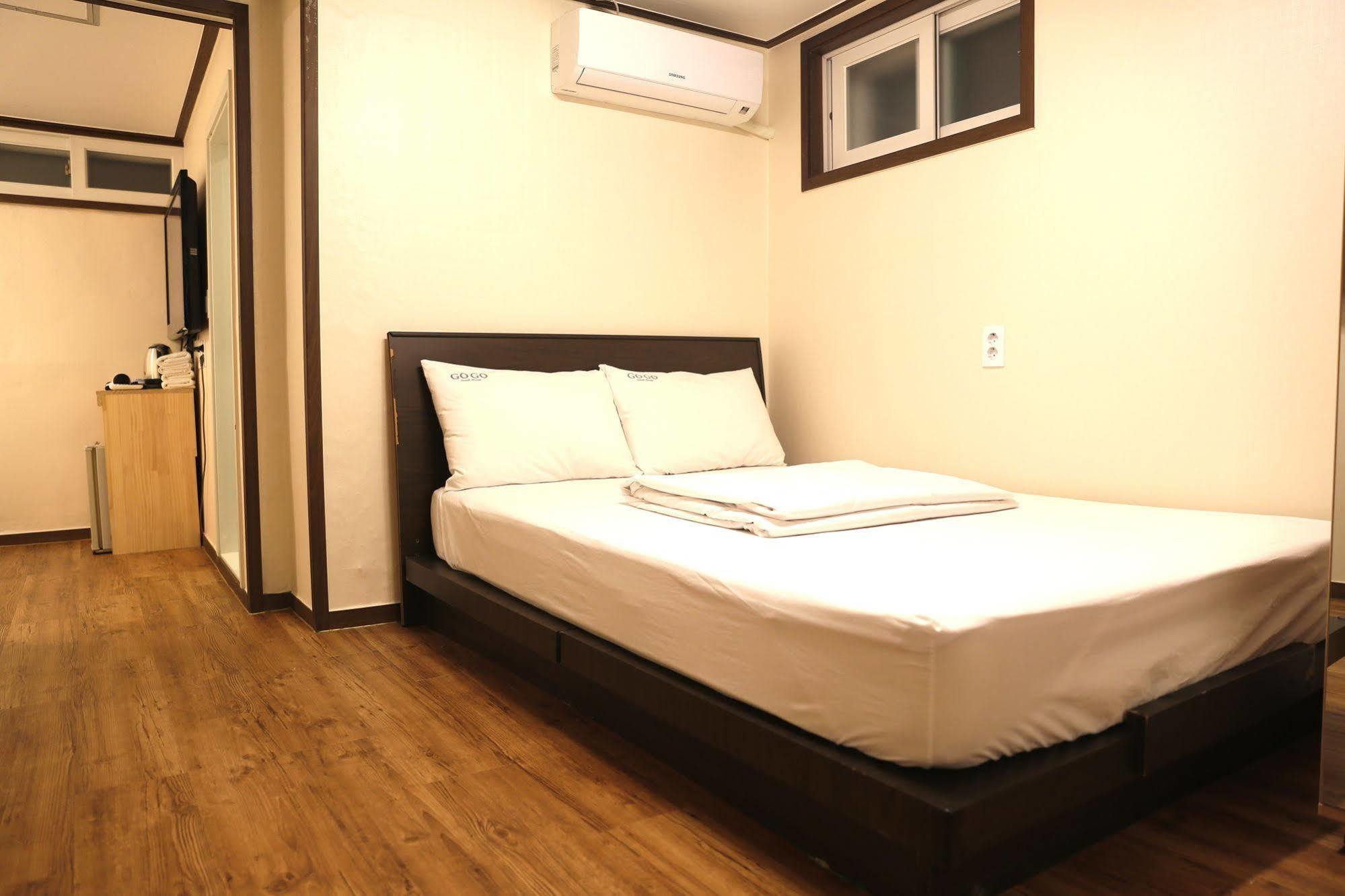 Kingkong Hotel Myeongdong 首爾 外观 照片